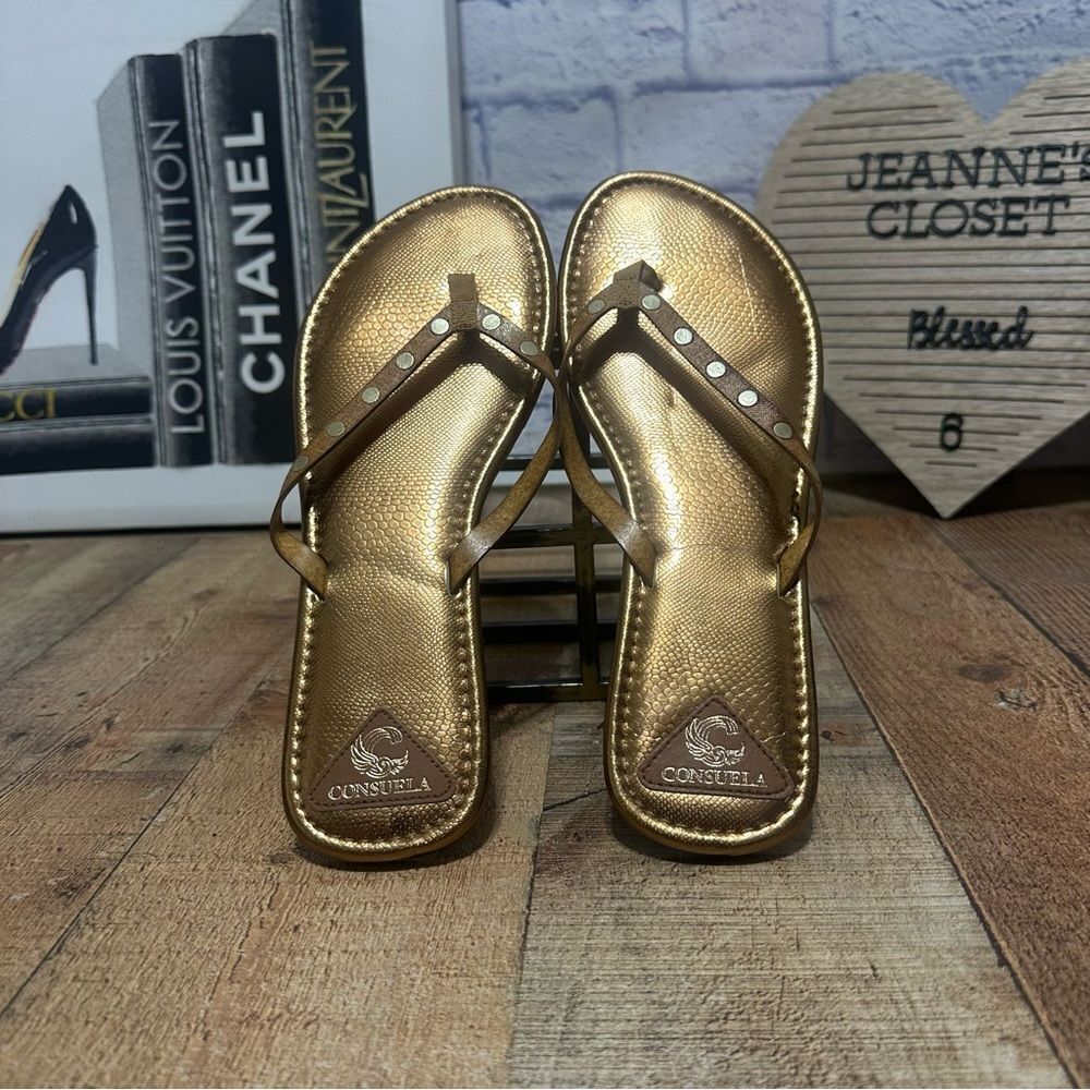 Consuela Flip Flops Sandals 8.5 gold Metallic Leather Shoes Womens